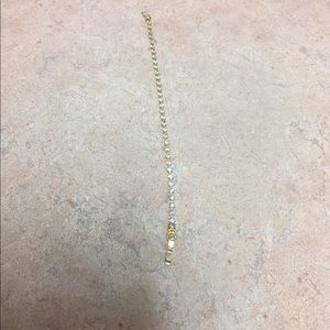 Bracelet with white stones